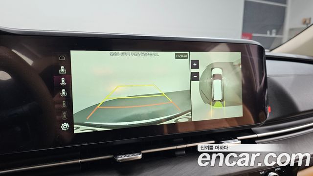 Kia Canival 2021 — photo 16