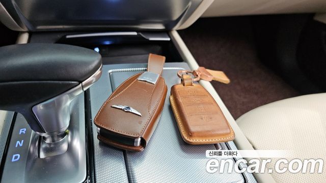 Genesis G80 2017 — photo 20