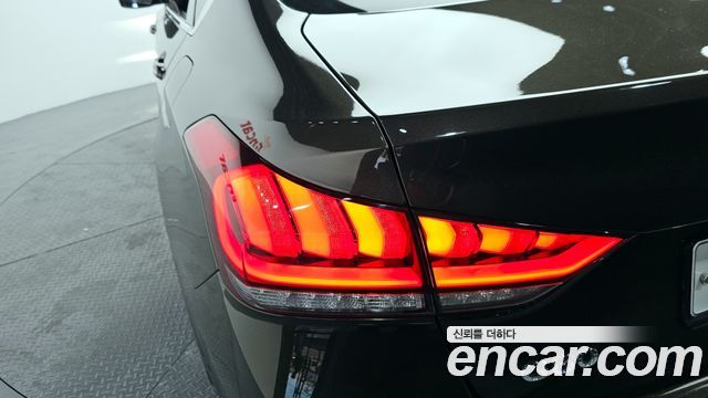 Genesis G80 2017 — photo 9