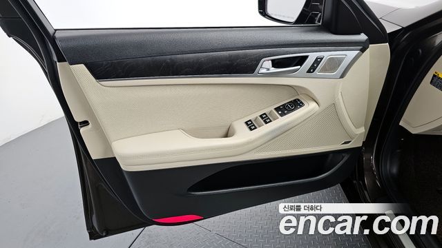 Genesis G80 2017 — photo 14