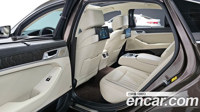 Genesis G80 2017 — photo 16