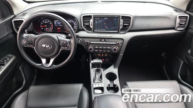 Kia Sportage 2018 — photo 10