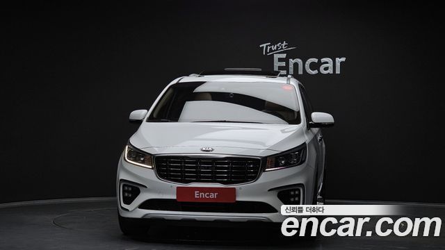 Kia Canival 2019 — photo 3