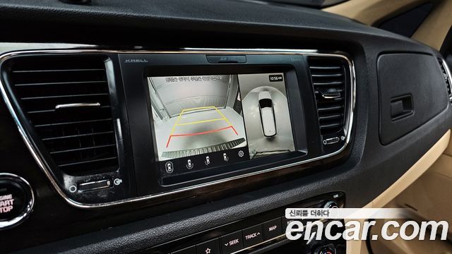 Kia Canival 2019 — photo 22