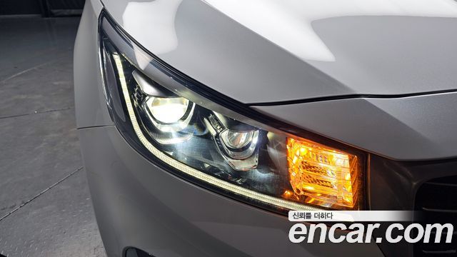 Kia Canival 2019 — photo 8