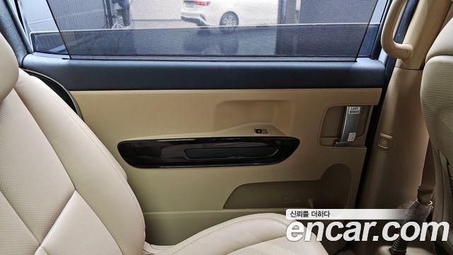 Kia Canival 2019 — photo 15
