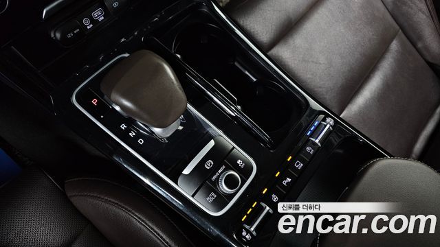 Kia Stinger 2018 — photo 9