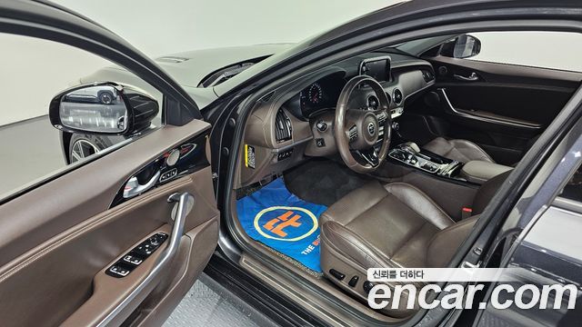 Kia Stinger 2018 — photo 10