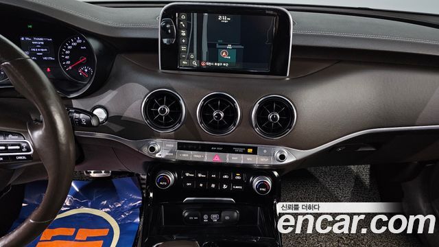Kia Stinger 2018 — photo 14