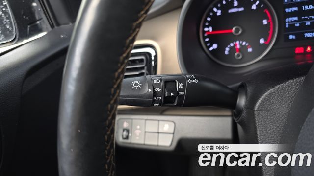 Kia Stonic 2019 — photo 24