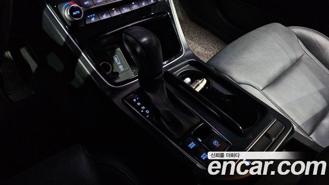 Hyundai Grandeur 2018 — photo 12