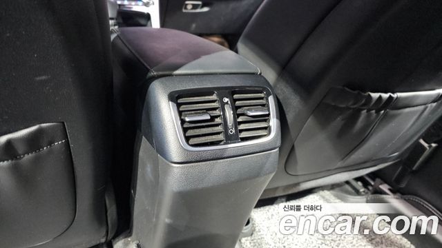 Hyundai Grandeur 2018 — photo 29