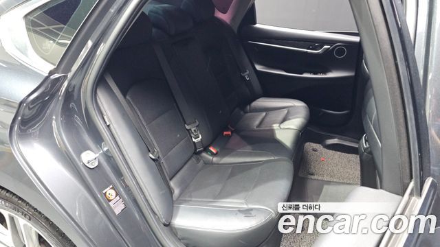 Hyundai Grandeur 2018 — photo 31