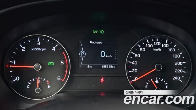 Kia Sportage 2016 — photo 8