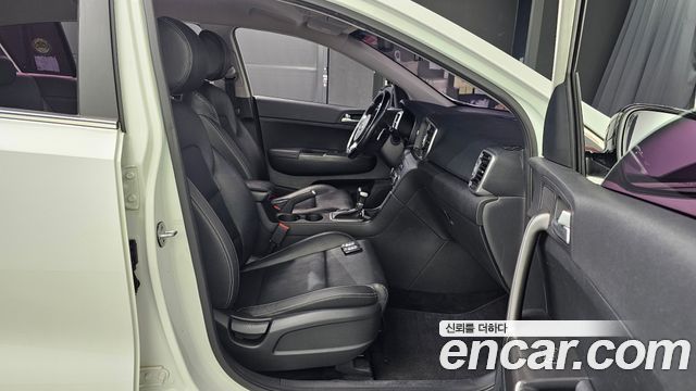 Kia Sportage 2016 — photo 12