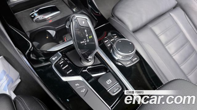 BMW X3 2019 — photo 9