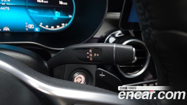 Mercedes-Benz GLC-Class 2021 — photo 12