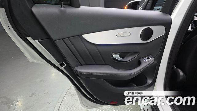 Mercedes-Benz GLC-Class 2021 — photo 15