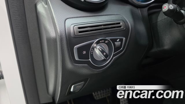 Mercedes-Benz GLC-Class 2021 — photo 29