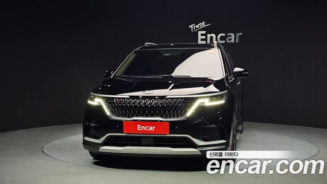Kia Canival 2021 — photo 3