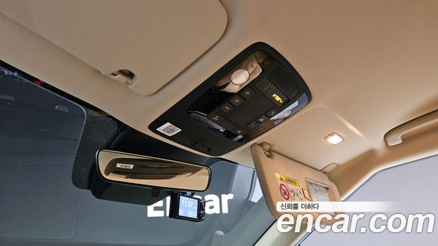 Kia Canival 2021 — photo 22