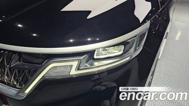 Kia Canival 2021 — photo 8