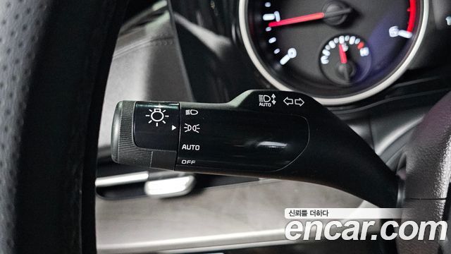 Kia Canival 2021 — photo 27