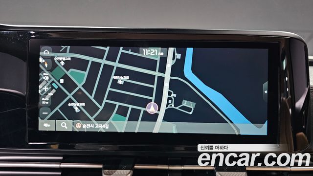 Kia Canival 2021 — photo 31