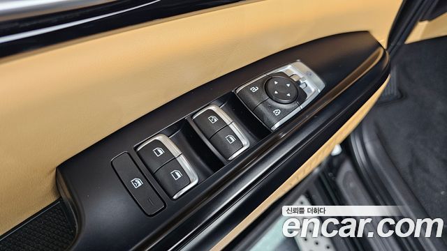 Kia Canival 2021 — photo 32