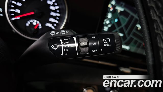 Kia Canival 2021 — photo 33