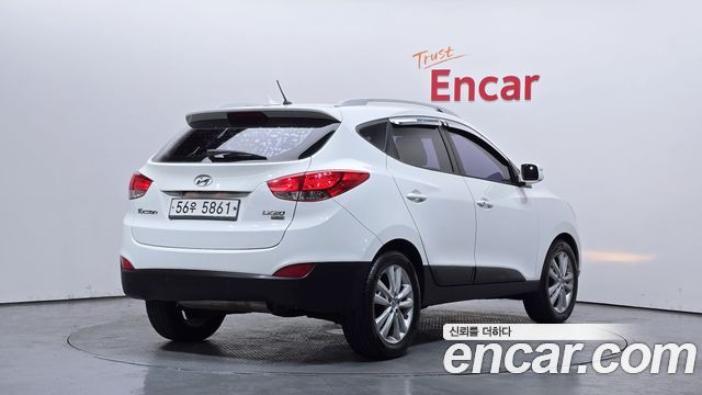 Hyundai Tucson 2012 — photo 2