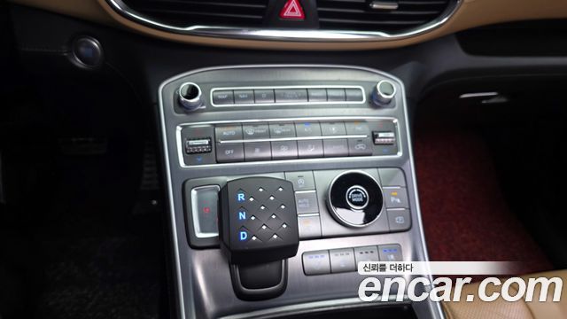 Hyundai Santafe 2021 — photo 12