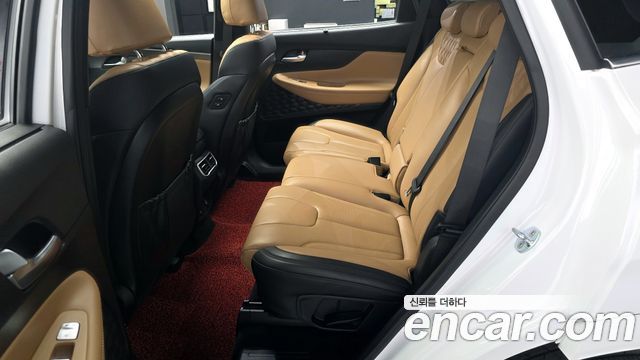 Hyundai Santafe 2021 — photo 18