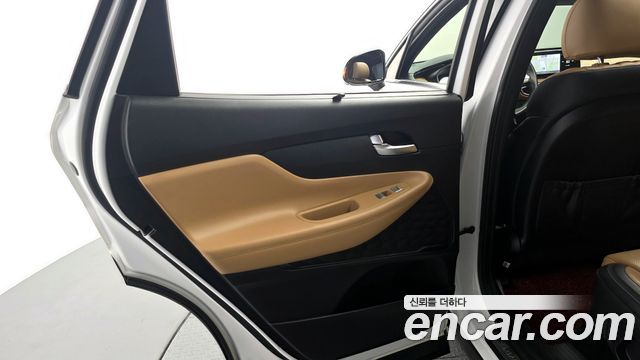 Hyundai Santafe 2021 — photo 15