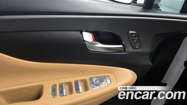 Hyundai Santafe 2021 — photo 28