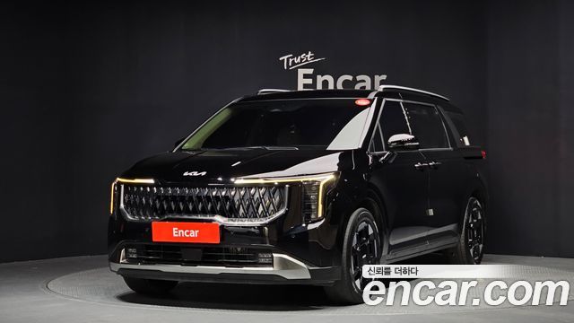 Kia Canival 2025 — photo 1