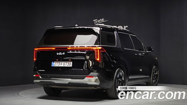 Kia Canival 2025 — photo 2