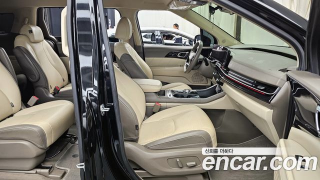 Kia Canival 2025 — photo 17