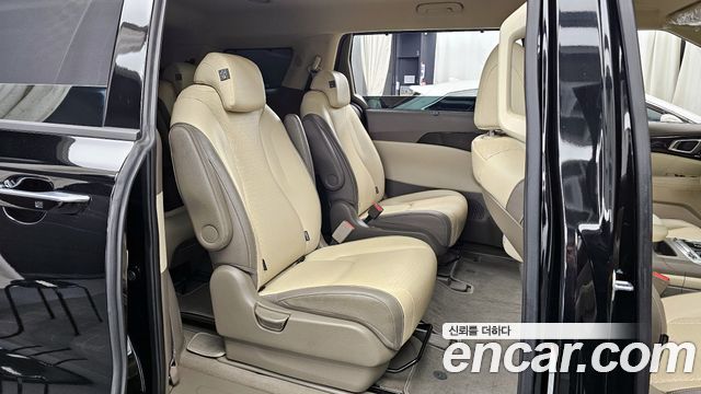 Kia Canival 2025 — photo 18