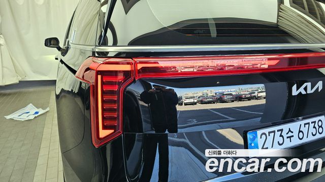 Kia Canival 2025 — photo 9