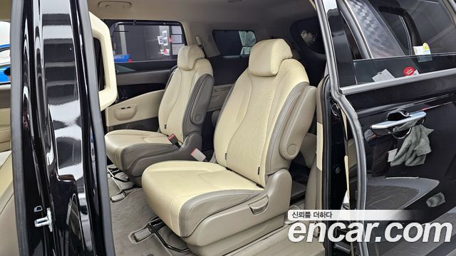 Kia Canival 2025 — photo 16