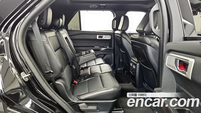 Ford Explorer 2020 — photo 18