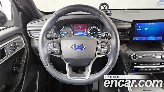 Ford Explorer 2020 — photo 19