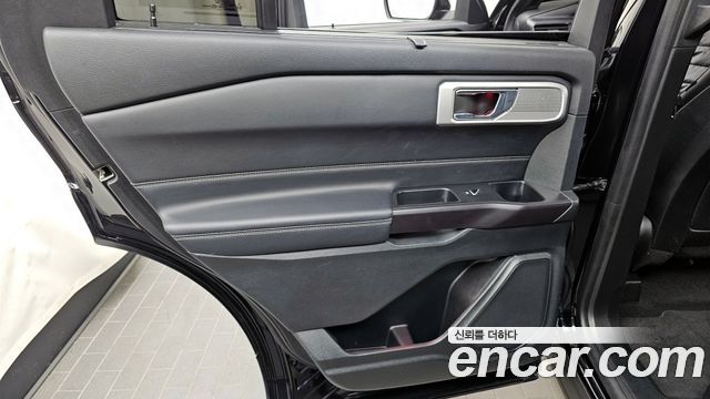 Ford Explorer 2020 — photo 15