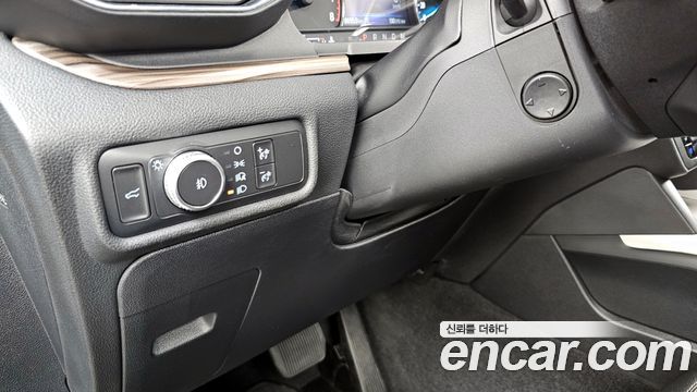 Ford Explorer 2020 — photo 27