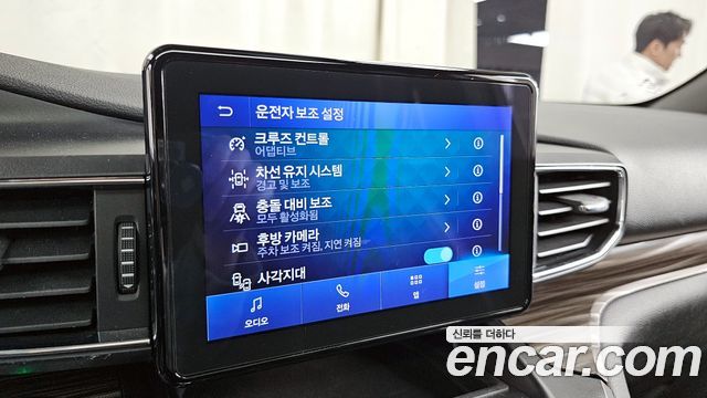 Ford Explorer 2020 — photo 29