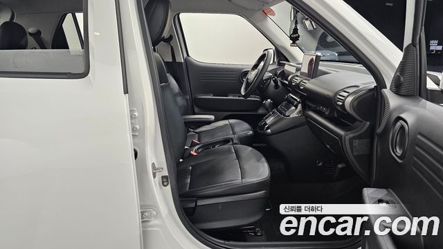 Hyundai Casper 2022 — photo 17