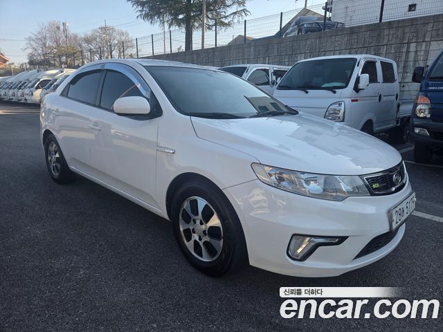 Kia Porte 2011 — photo 3