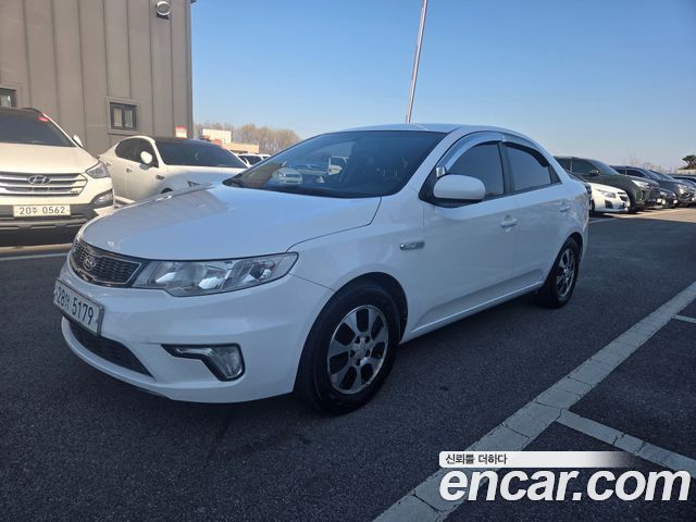 Kia Porte 2011 — photo 4
