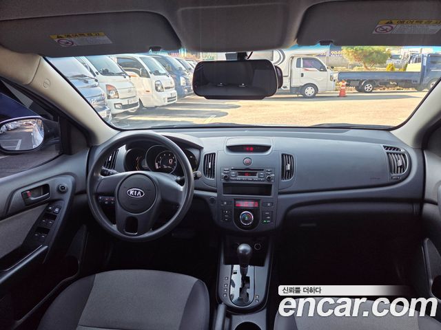 Kia Porte 2011 — photo 12
